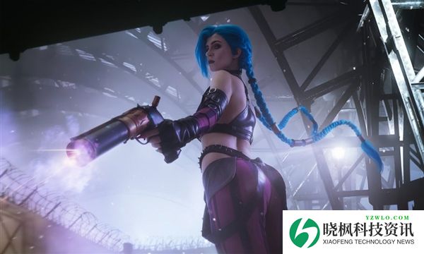 俄罗斯美女Cos《艾尔登法环》女武神:太完美了