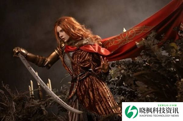 俄罗斯美女Cos《艾尔登法环》女武神:太完美了