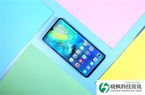 友商压力山大!Mate 80全系备货量感受下:首批或30万台左右 渠道商称华为有魄力