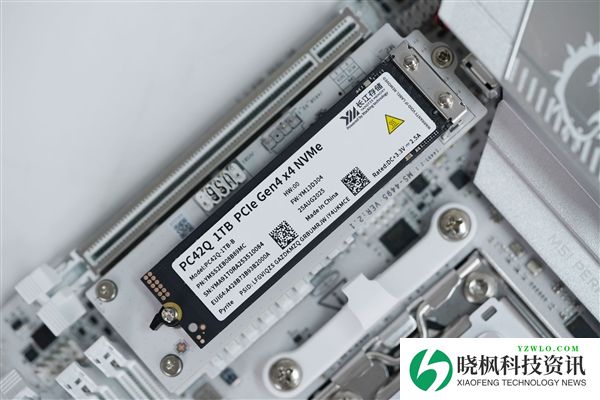 疾速7000MB/s!长江存储PC42Q 1TB SSD图赏