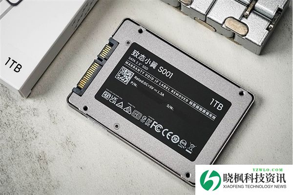 致态小翼S001固态硬盘上手：老机型升级效果立竿见影